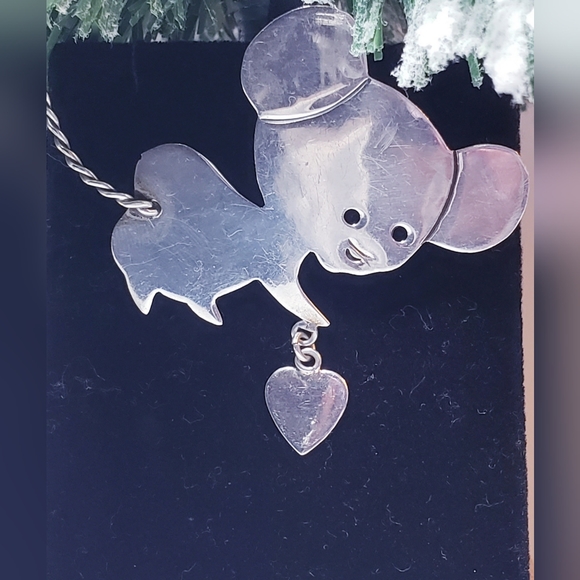 Vintage Sterling Silver Handmade 3D Mouse Holding Heart Brooch Pin. - Picture 4 of 4